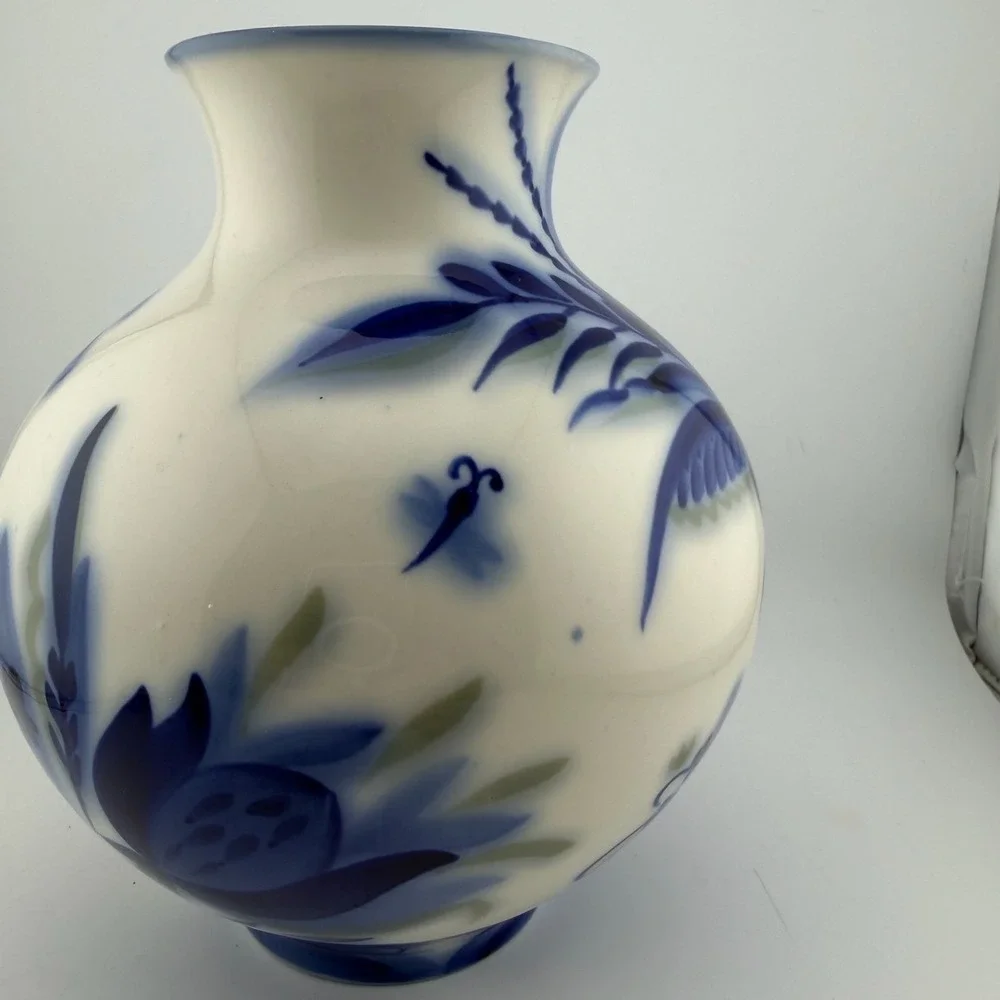 Lomonosov Large Blue & White Porcelain Vase Made in USSR Cobalt Blue Floral